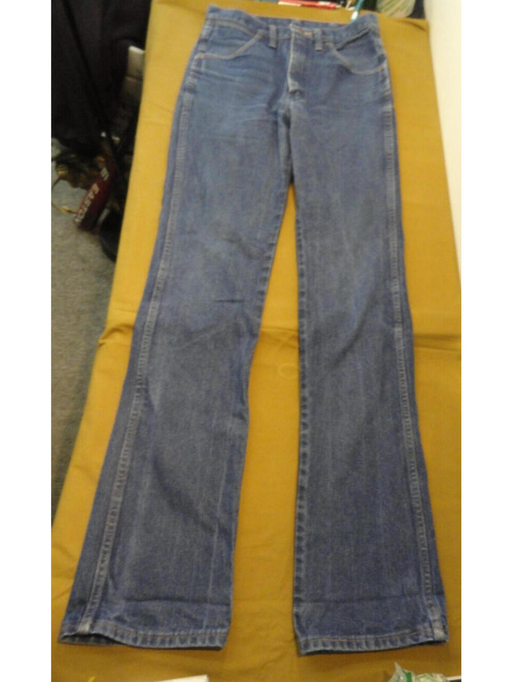 VTG WRANGLER 935NAV COWBOY CUT STRAIGHT 100% COTTON DENIM BLUE JEANS PANTS 31X36